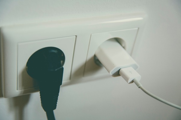4 Electrical Safety Tips Every Homeowner Must Know